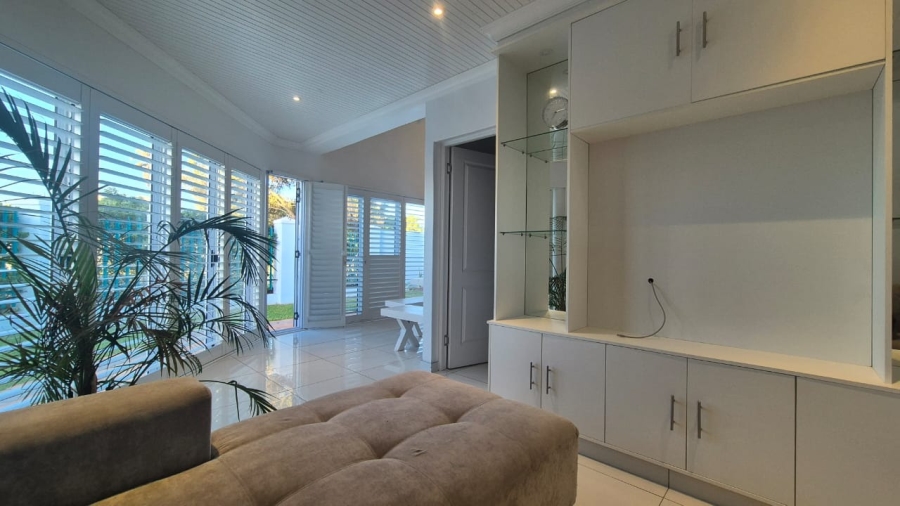 To Let 2 Bedroom Property for Rent in Middedorp Western Cape